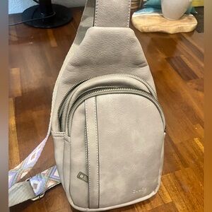 CLUCI Light Gray Taupe Slingback Bag